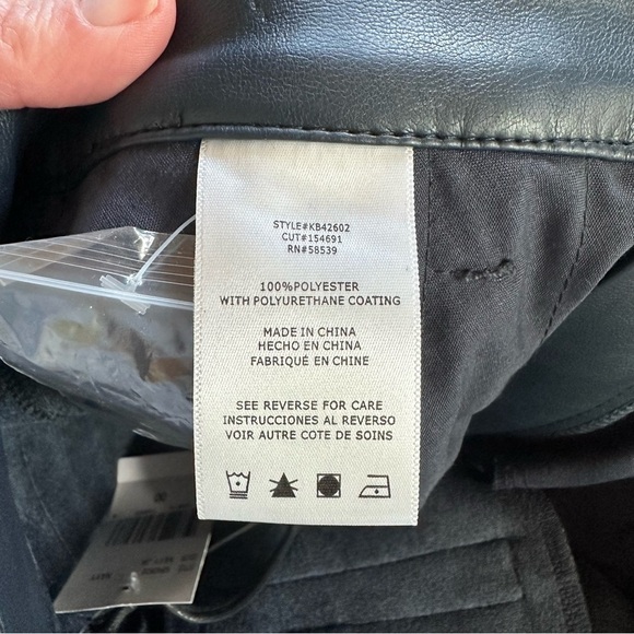 Kut From the Kloth Abrielle Faux Leather Wide Leg Trousers. Size 00. NWT. Navy. - Picture 8 of 13